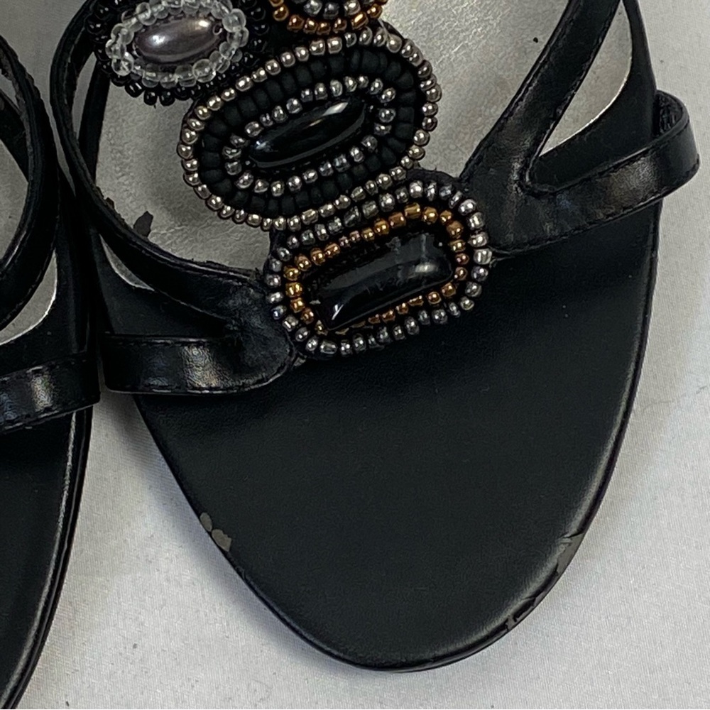 Bandolino Black Strappy Beaded Heels Size 10 M New With Defect - Picture 12 of 16